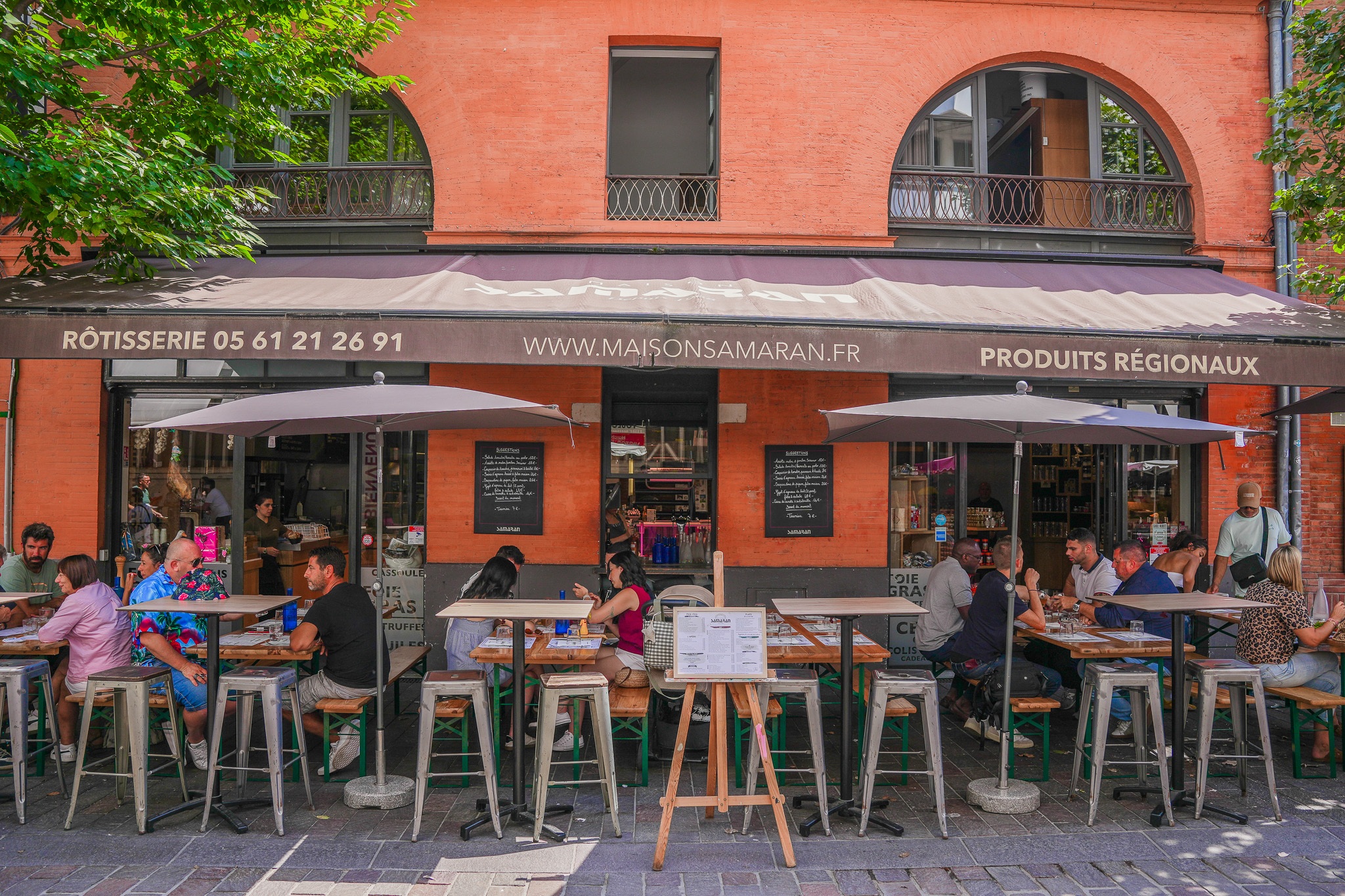 Terrasse du magasin et restaurant Victor Hugo à Toulouse, Maison Samaran
